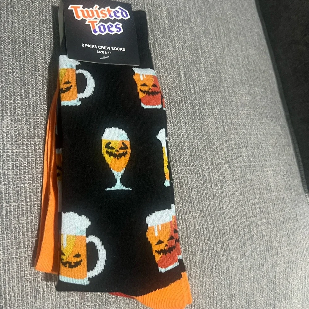 Twisted Toes Men's Halloween Socks - Orange and Black 🎃